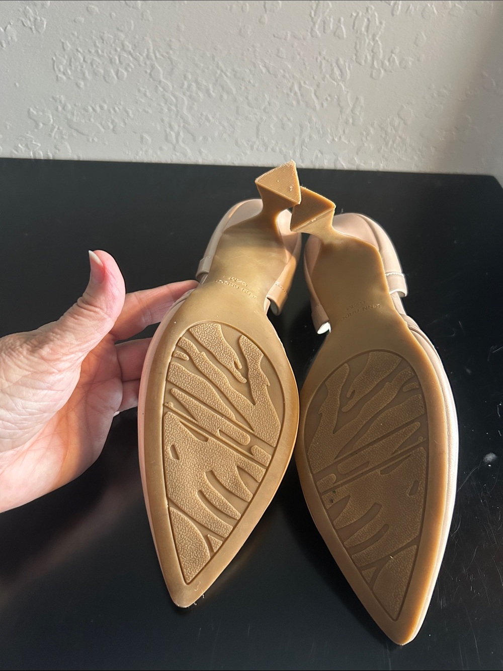 Pointed Toe Pumps, Nude Color - Picture 5 of 7